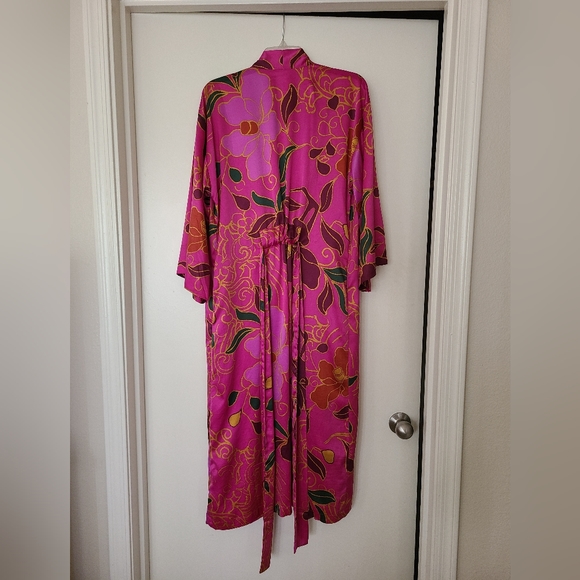 Natori Robe - Picture 3 of 6